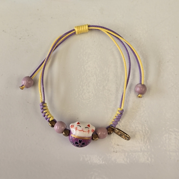 🍒🍒 Lilac & Yellow Handmade Lucky Cat Charm Bracelet - Picture 3 of 4